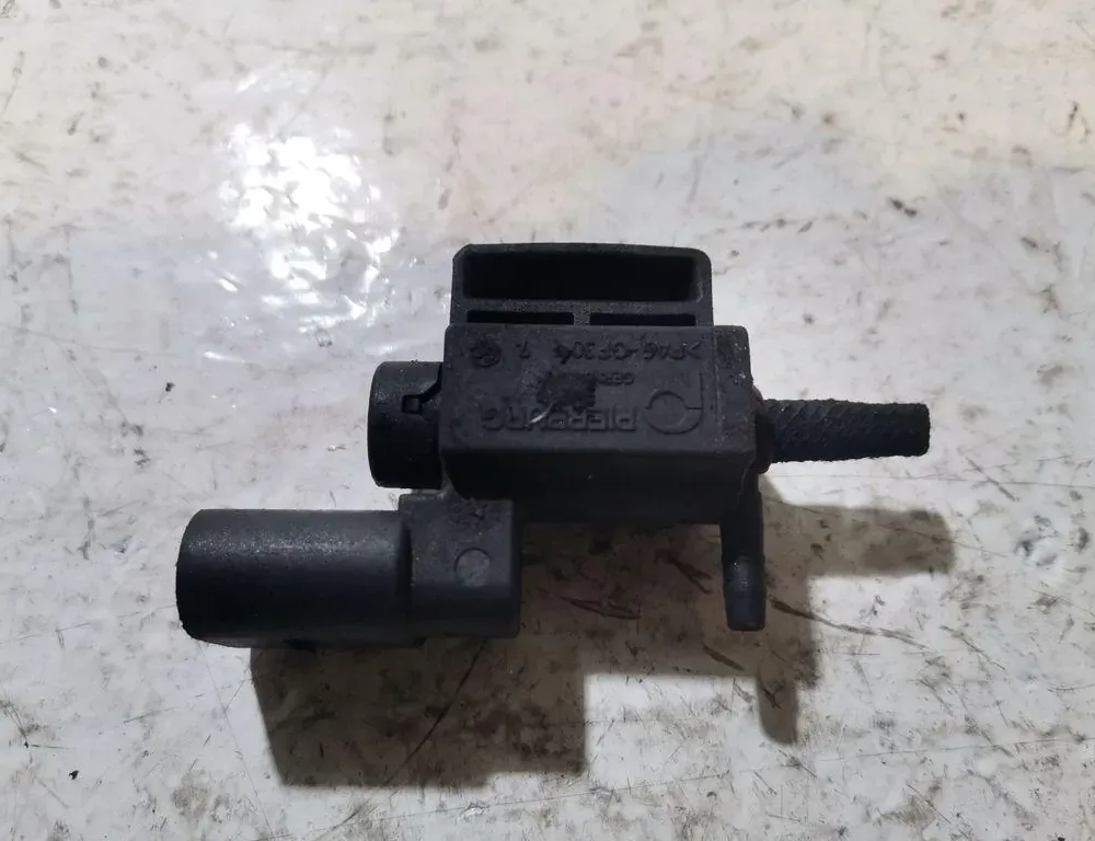 AUDI A4 B8/8K (2011-2016) Soupape à vide 037906283C 35002047