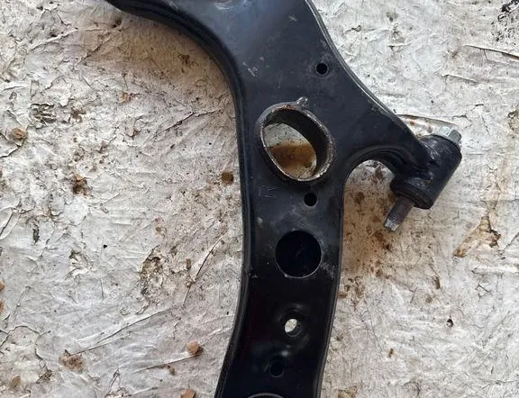 TOYOTA RAV4 4 generation (XA40) (2012-2018) Bras de triangle avant 35020409