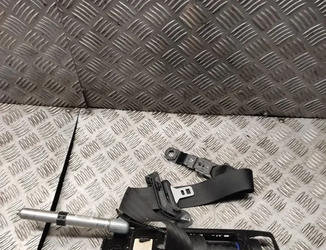 VOLVO V50 1 generation (2003-2012) La ceinture de sécurité 34498569