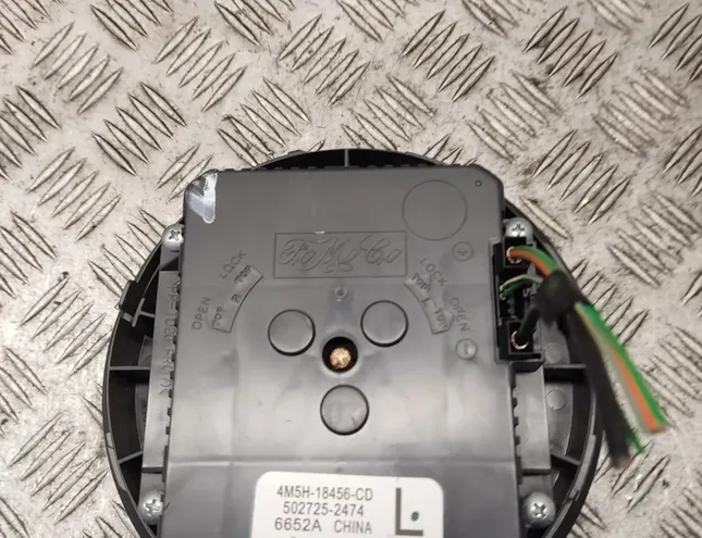 VOLVO V50 1 generation (2003-2012) Relais de ventilateur 502725-2474 34498551