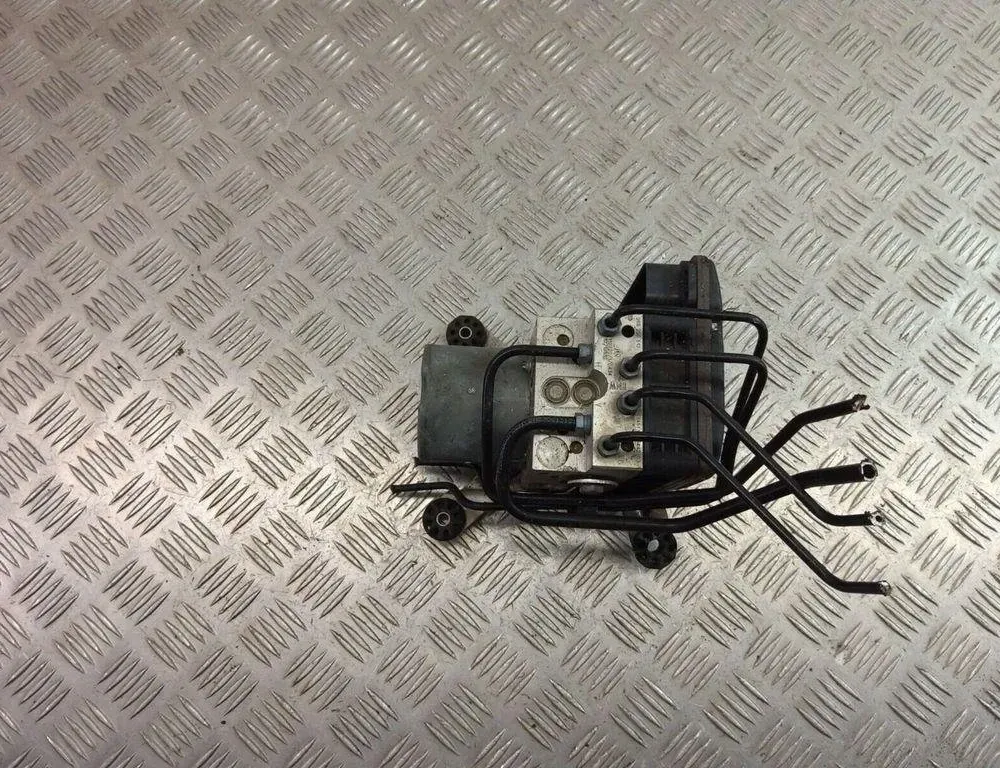 BMW 7 Series F01/F02 (2008-2015) Pompe ABS 6851390 31000057