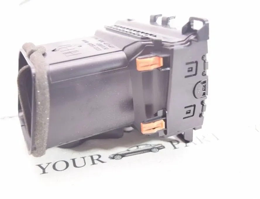 LEXUS RX 4 generation (2015-2024) Bouches d'aération du tableau de bord 5565048110 31007946