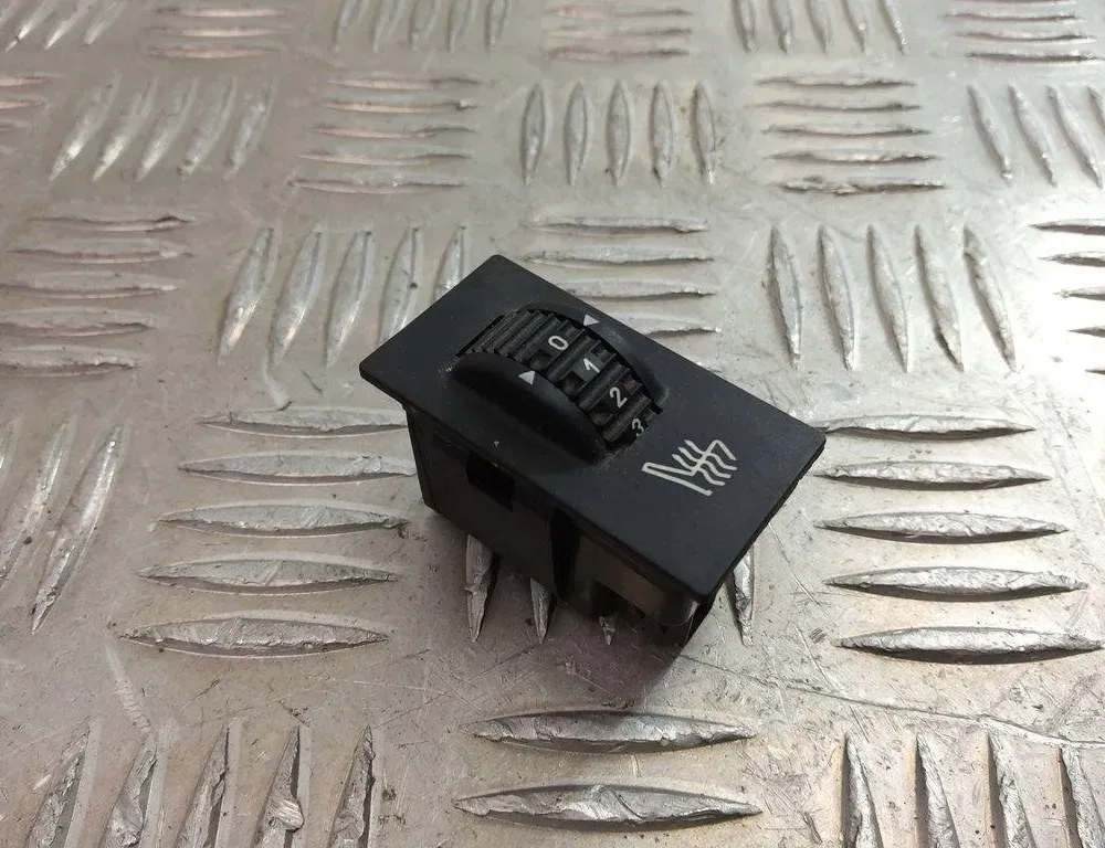 CITROËN C4 1 generation (2004-2011) Interrupteur de chauffage de siège 96619006XT 31017979