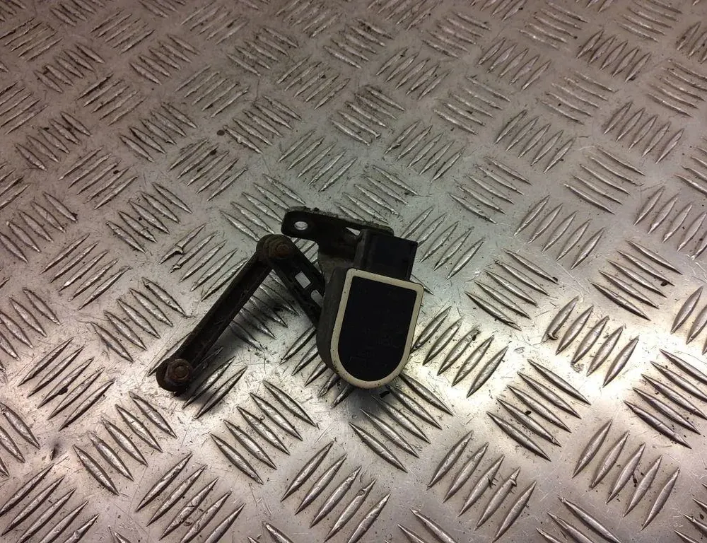 BMW 5 Series F10/F11 (2009-2017) Capteur de niveau avant gauche 2959574,ABE52153 33401012