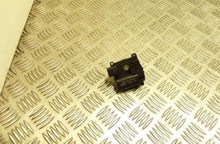 TOYOTA Corolla Verso 1 generation (2001-2009) Actionneur de moteur de volet de chauffage intérieur 1138002051 32950369