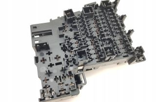 VOLKSWAGEN Golf 8 generation (2019-2023) Boîte à fusibles 5Q0937615C 32845915