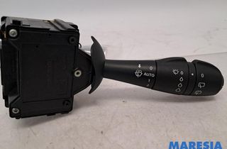 RENAULT Clio 4 generation (2012-2020) Contrôle des essuie-glaces 255675887R,8201168016 32851912