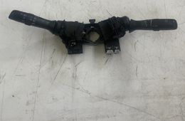 TOYOTA Hilux 7 generation (2005-2015) Commande/commutateur d'indicateur de clignotant d'essuie-glace 17F100 32838061