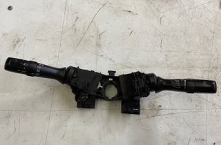 TOYOTA Hilux 7 generation (2005-2015) Interrupteur de manette d'essuie-glace 17F100 32838075