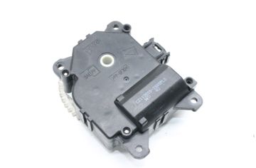 TOYOTA Yaris 3 generation (2010-2019) Actionneur de moteur de volet de chauffage intérieur CZ113800-2800 32964613