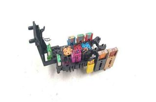 AUDI A4 B5/8D (1994-2001) Boîte à fusibles 8D1937545 27162920