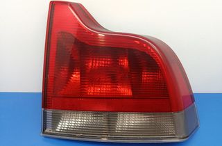 VOLVO S60 1 generation (2000-2009) Feu arrière droit 8664080 32821701