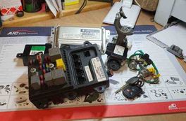 KIA Cerato 1 generation (2004-2009) Ensemble calculateur moteur 32536784