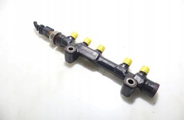 PEUGEOT 308 T9 (2013-2021) Rampe de carburant 32881764