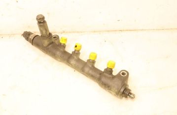 OPEL Astra J (2009-2020) Rampe de carburant 32945225