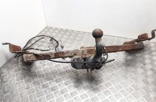 VOLVO V40 1 generation (1996-2004) Kit de barre d'attelage 30887947 35230314