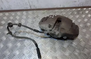 BMW 6 Series F06/F12/F13 (2010-2018) Étrier de frein avant droit 33409756