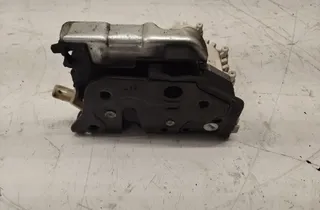 AUDI A4 B8/8K (2011-2016) Serrure de porte coulissante côté gauche 8K0839015 34482545