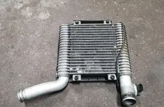 HYUNDAI H-1 Starex (1997-2007) Radiateur de refroidisseur intermédiaire 281904A005 33850889