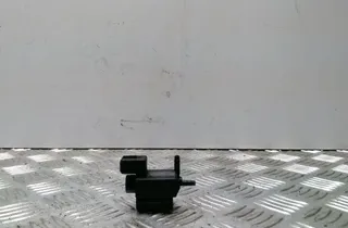 VOLKSWAGEN Golf 4 generation (1997-2006) Soupape à vide 037906283A 28411004