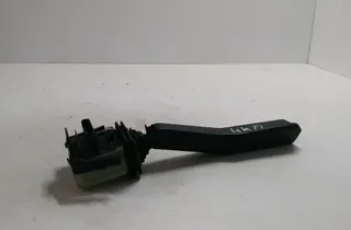 VOLVO 440 1 generation (1988-1996) Contrôle des essuie-glaces 413436 28432711