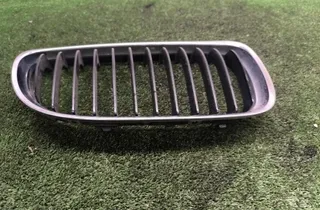 BMW 3 Series E90/E91/E92/E93 (2004-2013) Grilles 51137201968,7201968 34246543