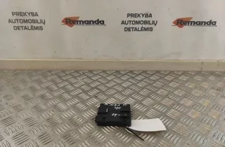 MERCEDES-BENZ A-Class W169 (2004-2012) Amplificateur d'antenne du couvercle de coffre A1698200475 31584193