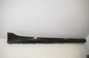 BMW 3 Series G20/G21/G28 (2018-2024) Couvercle de jupe latérale en plastique côté gauche 8493949,51778493949 34479565