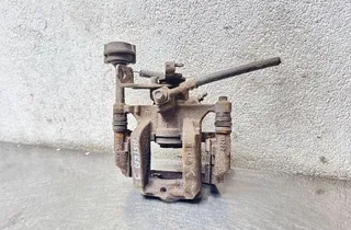 OPEL Astra J (2009-2020) Étrier de frein arrière gauche 34472477