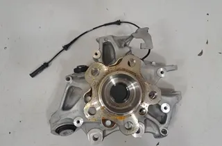 BMW i4 1 generation (2021-2024) Moyeu de roue arrière droit 6892609,6862806,6893272 25893842