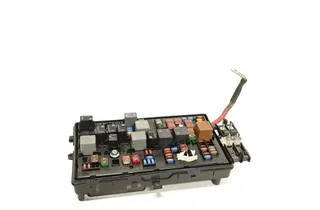 OPEL Insignia A (2008-2016) Boîte à fusibles 13275882 34044364