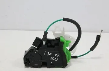 HYUNDAI i30 FD (1 generation) (2007-2012) Serrure de porte avant gauche A045035,81320A6020 24715917