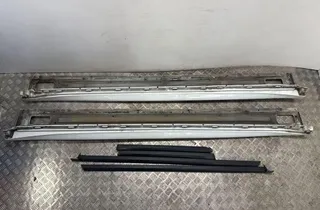 PORSCHE Cayenne 958 (2010-2018) Couvercle de jupe latérale en plastique côté gauche 7P5854884 34987763