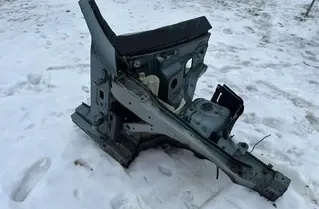 MERCEDES-BENZ C-Class W204/S204/C204 (2004-2015) Panneau de custode avant droit 24659175