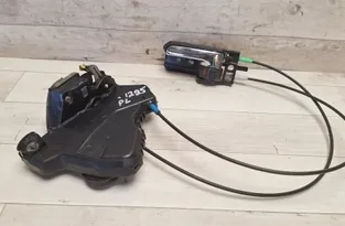 TOYOTA Avensis 2 generation (2002-2009) Serrure de porte avant gauche 34487315