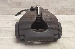 VOLKSWAGEN Touareg 1 generation (2002-2010) Étrier de frein avant droit 33991028