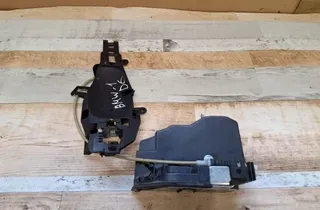BMW 1 Series E81/E82/E87/E88 (2004-2013) Serrure de porte arrière droite 7202148 33993021