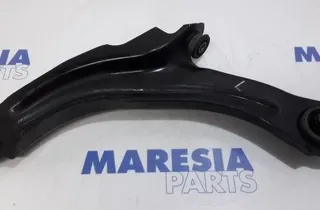 RENAULT Clio 4 generation (2012-2020) Fourche droite avant gauche 545050510R,545055711R,545050399R 27773818