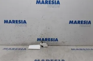 PEUGEOT 3008 Capteur de hauteur côté gauche 27924981