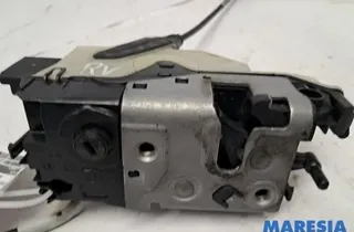 PEUGEOT 2008 1 generation (2013-2020) Autres parties du corps 9812500780,9688079980 32828758