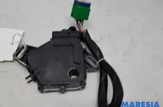 PEUGEOT 307 1 generation (2001-2008) Commutateur de commande de navigation 252927,1635684480,930400 33989196