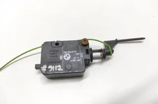 BMW 7 Series E65/E66 (2001-2008) Verrouillage du couvercle du réservoir de carburant 406204312 32081869