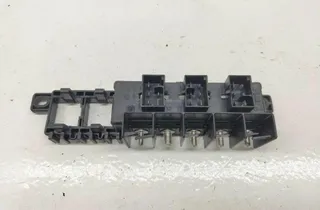 VOLKSWAGEN Golf 7 generation (2012-2024) Boîte à fusibles 8L0941822 31902068