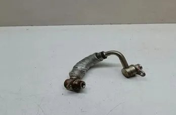 BMW 4 Series F32/F33/F36 (2013-2020) Tube de lubrification des turbines 8625655 33666291