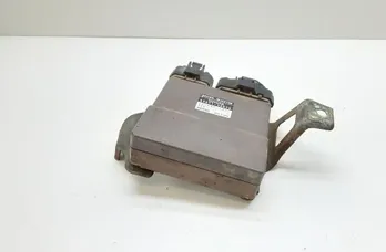 TOYOTA Avensis Verso 1 generation (2001-2003) Calculateur d'injecteurs de carburant 8987120030 33698288