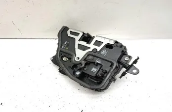 BMW 3 Series E90/E91/E92/E93 (2004-2013) Serrure de porte avant droite 7059968 33703148