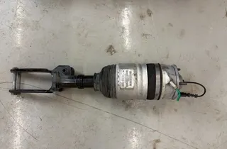 PORSCHE Cayenne 958 (2010-2018) Amortisseur pneumatique avant droit 7P5616040AH,7P5616040 34297162