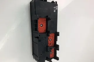 OPEL Vectra C (2002-2005) Boîte à fusibles 460023260 34479800