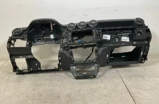 DACIA Duster 2 generation (2017-2024) Tableau de bord 681000133R 34492095