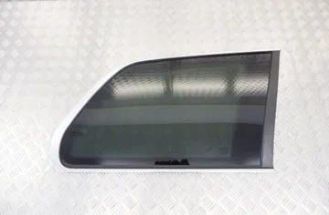 VOLVO XC90 1 generation (2002-2014) Lunette arrière droite 30674959,30674957 11815744
